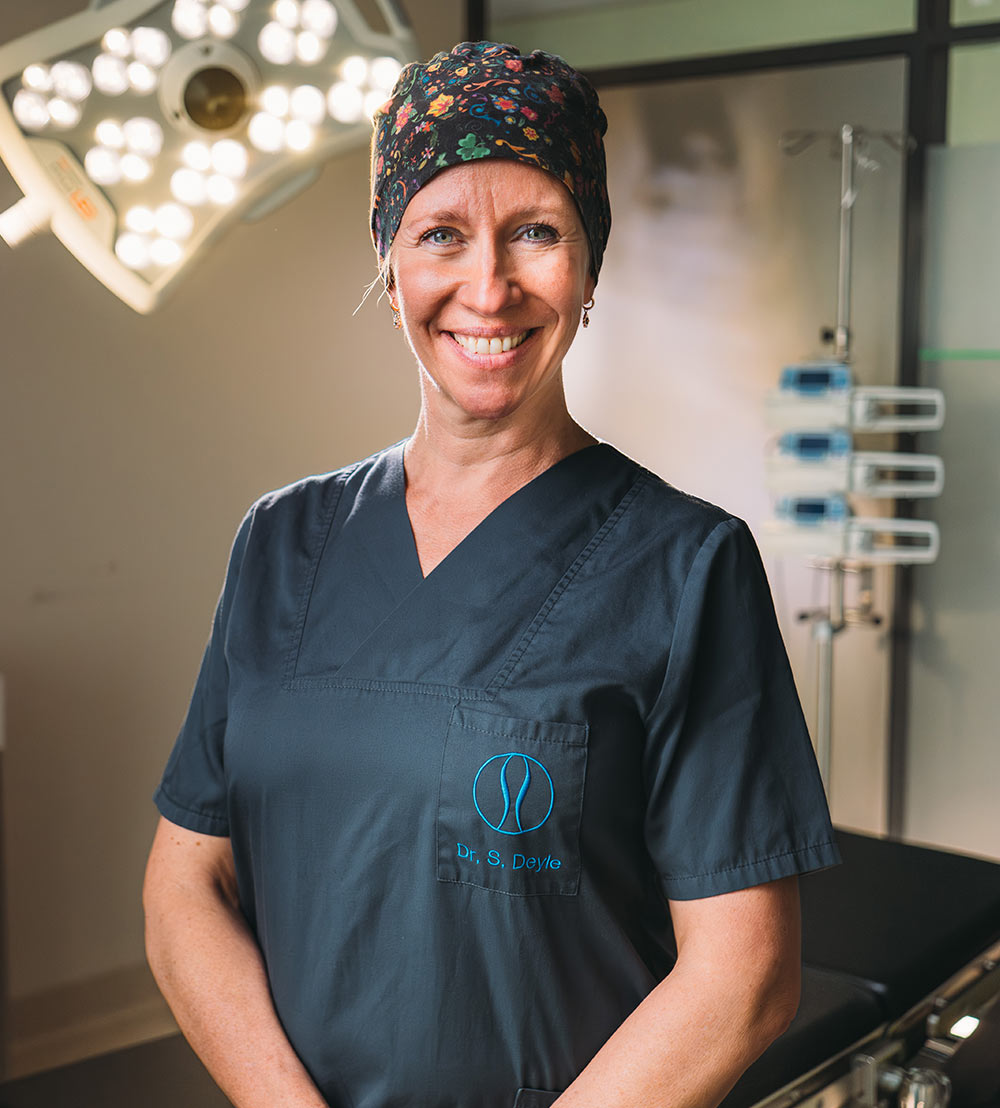 Dr. med Simone Deyle im OP